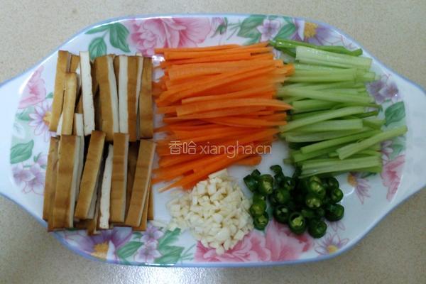 双丝炒豆干的做法图解1