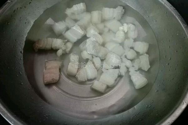 焦糖啤酒红烧肉的做法图解4