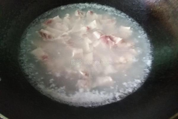 白萝卜红烧肉的做法图解2