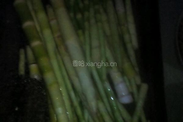 竹笋炒腊肉的做法图解4