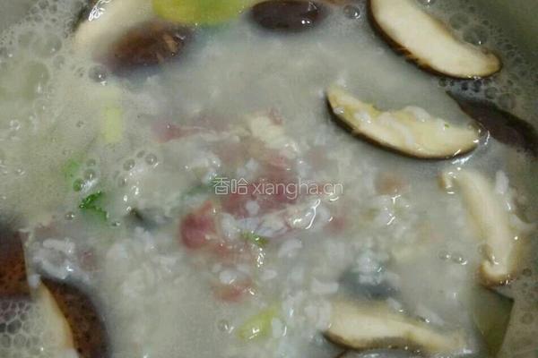 冬菇皮蛋瘦肉粥的做法图解4