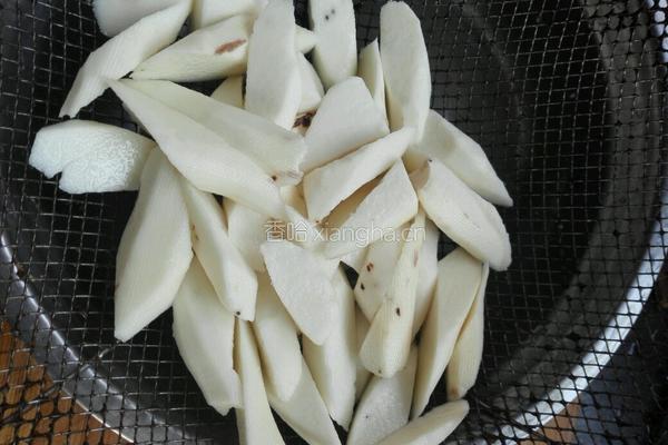 拔丝山药的做法图解3