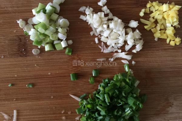 家常素炒土豆丝的做法图解2