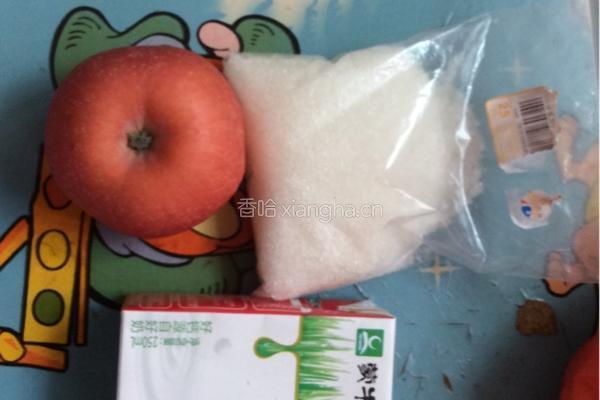 牛奶苹果汁的做法图解1