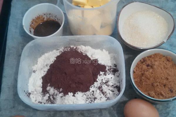 卡布基诺蛋糕的做法图解1