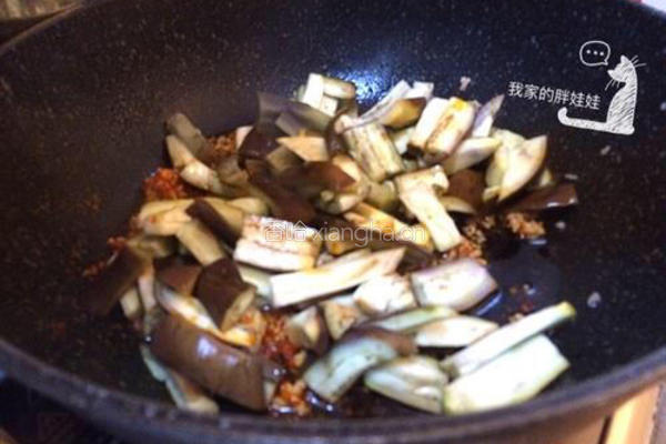 蟹味菇肉末茄条的做法图解6
