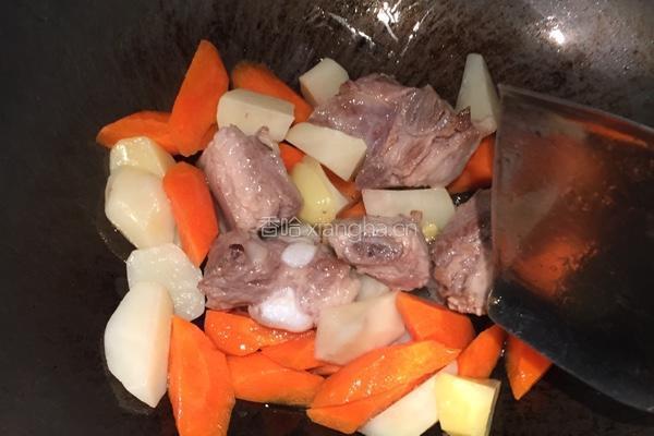 鲍汁土豆排骨的做法图解7