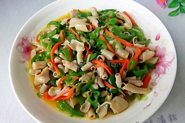 青椒鸭肠的做法图解3