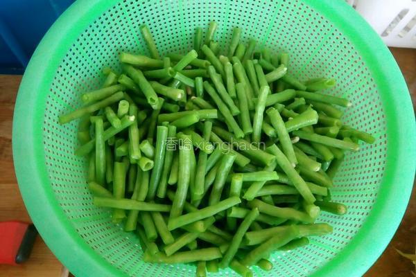 红烧缸豆的做法图解3