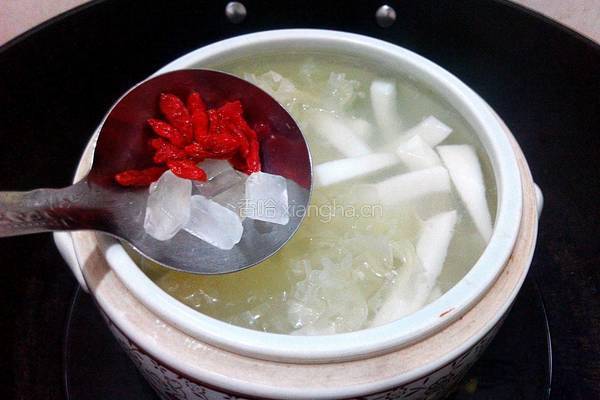 椰子银耳炖冰糖的做法图解6