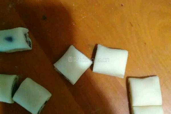 红豆小馒头卷的做法图解4