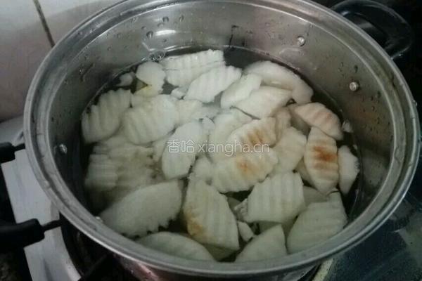冰糖白果煲雪梨的做法图解4