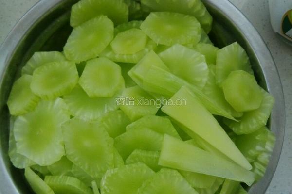 爆炒菜笋的做法图解3