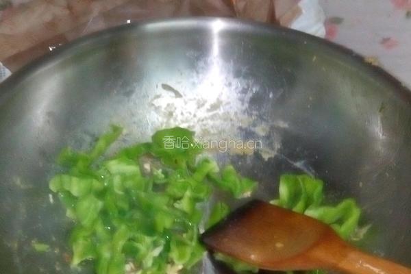 青椒土豆片的做法图解3