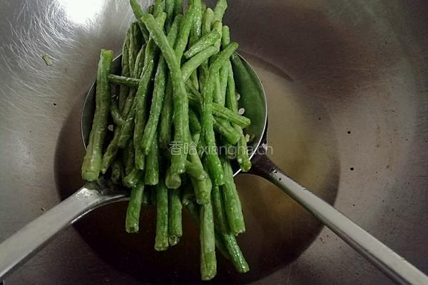 茄子烧豆角的做法图解6