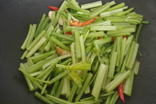 干煸土豆条的做法图解7