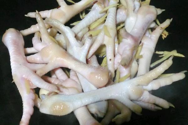 电饭锅煲鸡爪的做法图解2