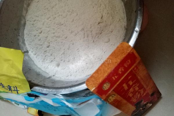 韭菜小茴香煎饼的做法图解1