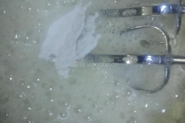 十寸戚风蛋糕的做法图解6