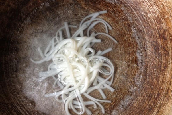 宝宝辅食~~虾沫油菜粿条的做法图解5