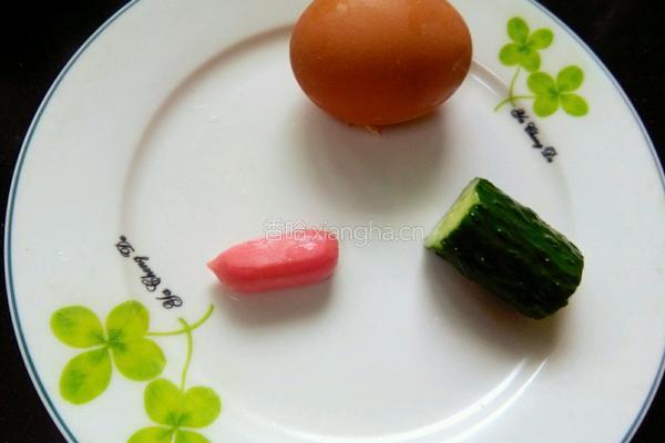 黄瓜火腿蛋饼的做法图解1