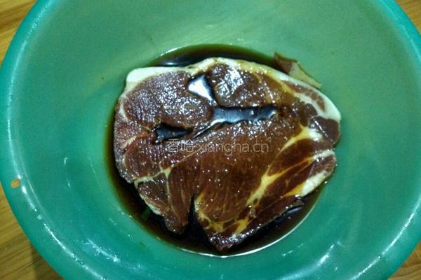 香炸猪扒的做法图解2