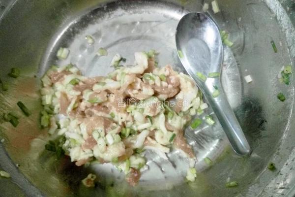 菠萝焖粿肉的做法图解1