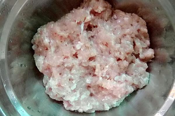 咸鸭蛋蒸肉饼的做法图解1