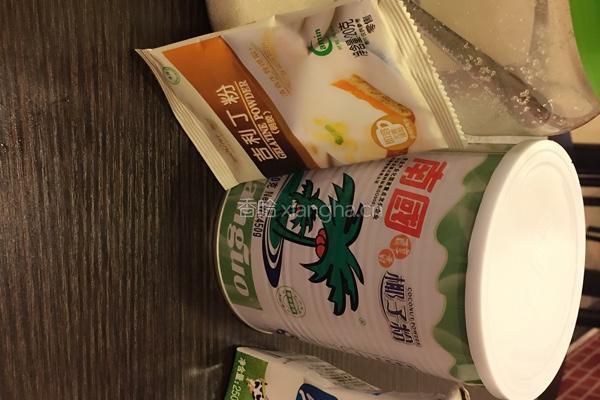 芒果椰汁冻的做法图解1
