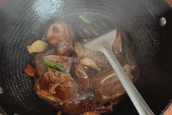 牛排炖粘玉米的做法图解5