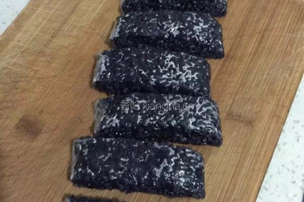 自制乌饭糕的做法图解9