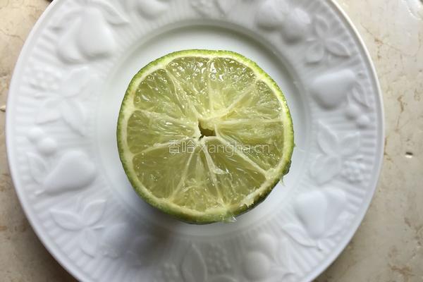 烤焗黄油迷失香草珊瑚大虾的做法图解4