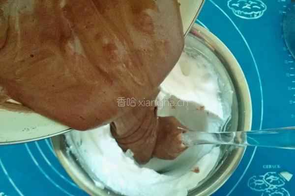 6寸巧克力可可戚风蛋糕的做法图解14