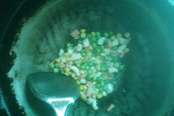 鸡丁菠萝饭的做法图解4