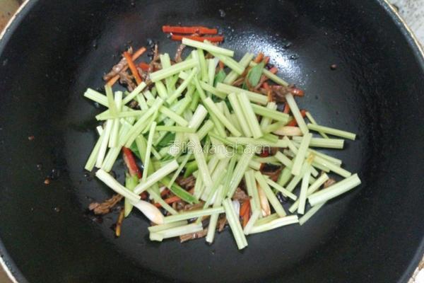 干煸牛肉丝的做法图解4