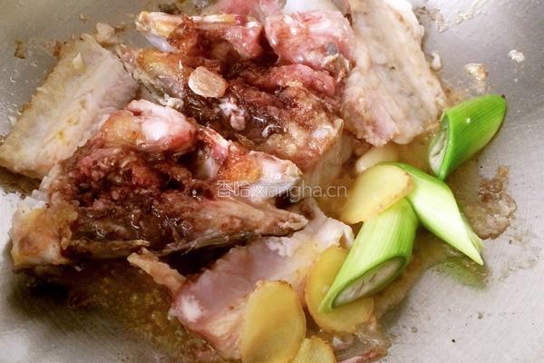 鱼头鱼骨豆腐汤的做法图解5