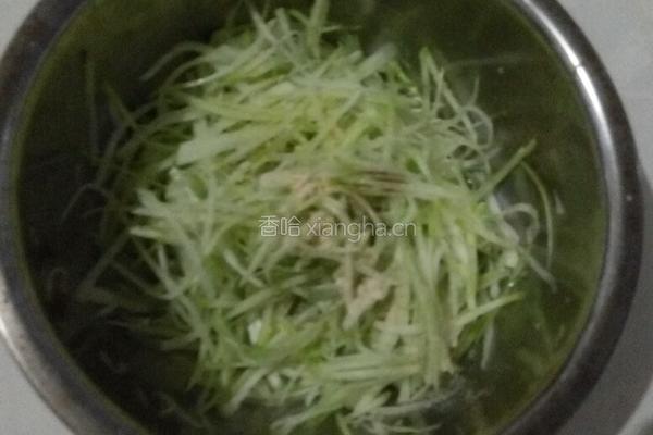 凉拌小萝卜的做法图解2