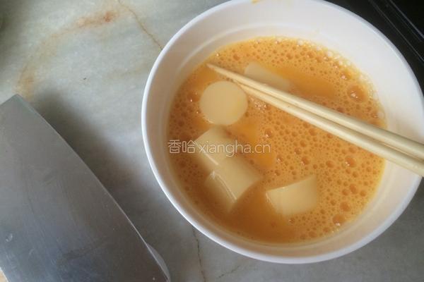 青椒烩鸡蛋豆腐的做法图解2
