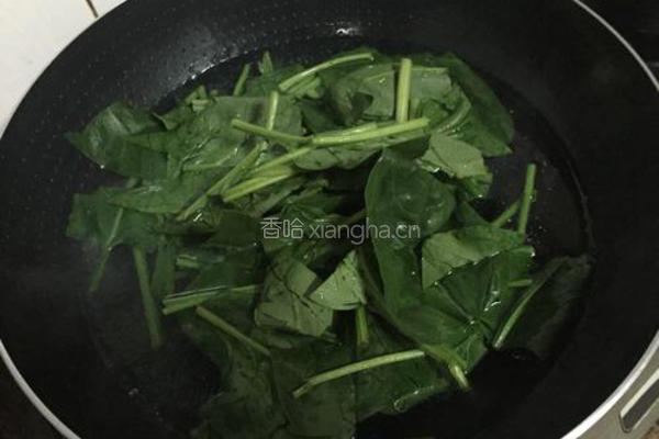 菠菜陈醋花生米的做法图解5