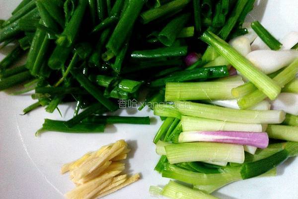 香葱炒烧肉的做法图解2