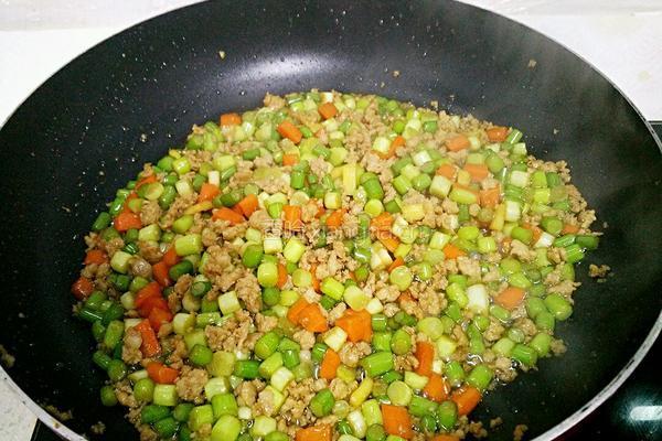 蒜苔炒肉末的做法图解6