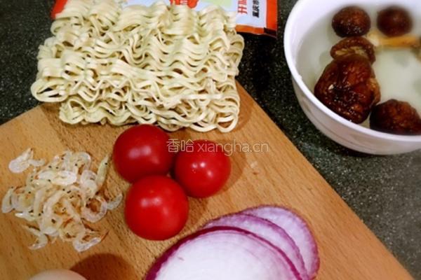 鲜美泡面的做法图解1