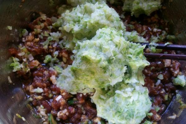 翡翠白菜水饺的做法图解5