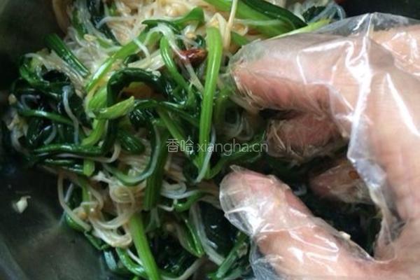金针菇粉丝拌菠菜的做法图解8