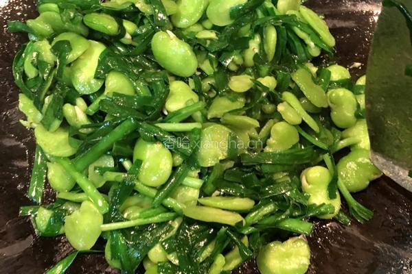 蚕豆炒韭菜的做法图解5