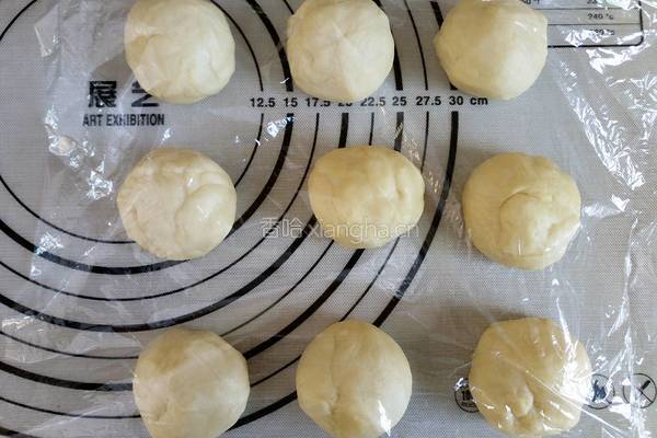 豆沙面包圈的做法图解6