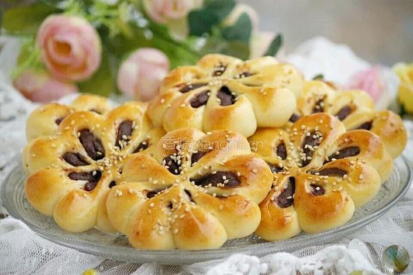 花朵豆沙面包的做法图解22