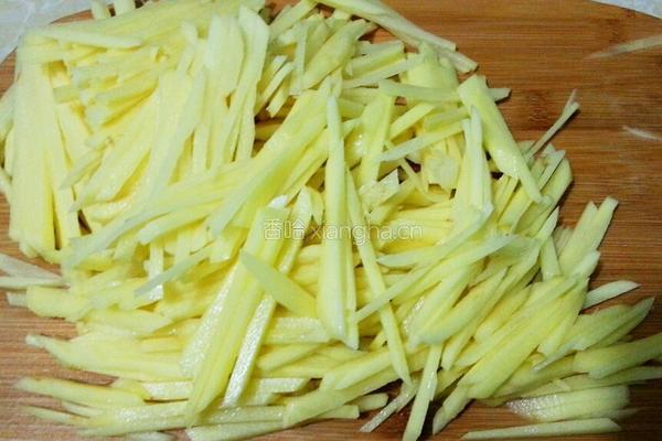 肉沫土豆丝的做法图解2