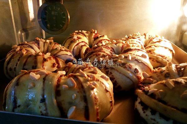 豆沙面包圈的做法图解30