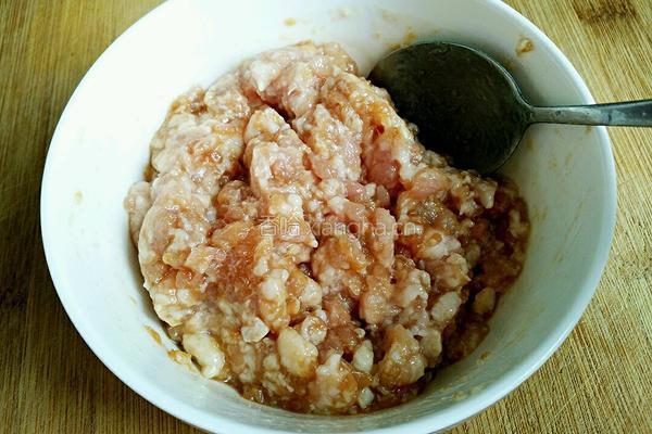 长豆角炒肉末的做法图解2